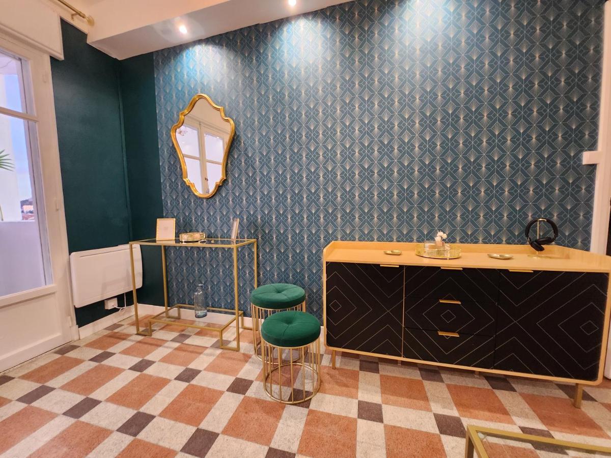 Appartement Sublime 2 Pieces Vue Incroyable Et Les Monuments De